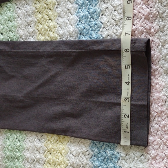 Equestrian Size Medium Grey Pants *Flawed* - Picture 7 of 16